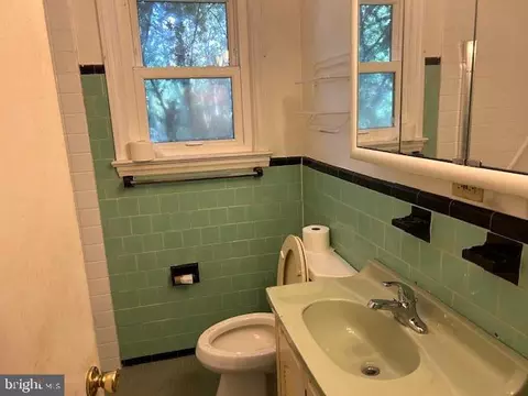 4 Hampton Rd, Linthicum Heights, MD 21090 photo 6