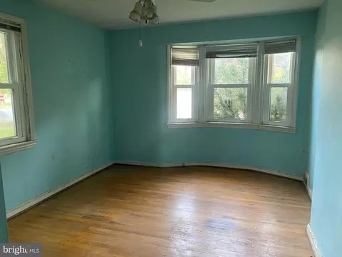 4 Hampton Rd, Linthicum Heights, MD 21090 photo 11