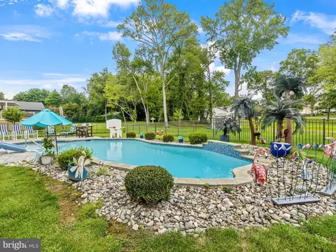 Exterior - 2178 Springdale Rd, Pasadena, MD 21122 photo 11 of 14
