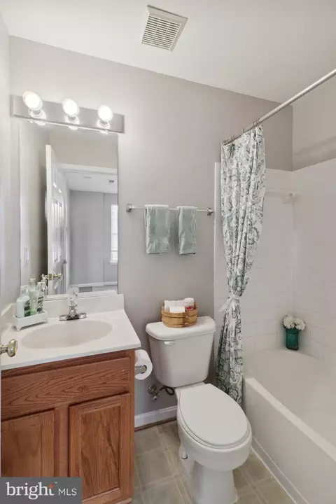 Bath - 8313 Cloud St, Laurel, MD 20724 photo 2 of 2
