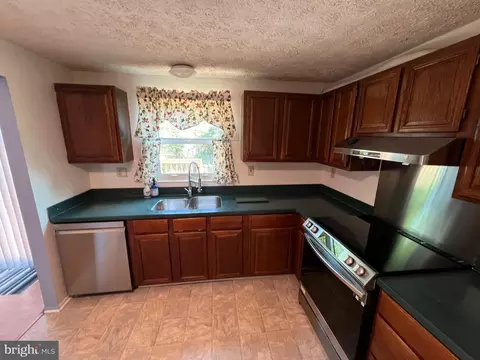 1438 Boulder Ln, Hanover, MD 21076 photo 9