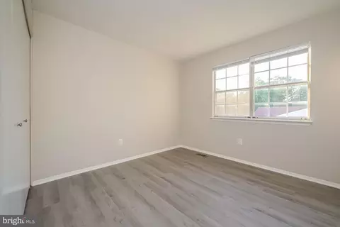 823 220th St, Pasadena, MD 21122 photo 10