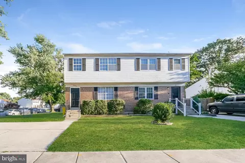 823 220th St, Pasadena, MD 21122