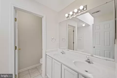 Bath - 2007 Compton Ct #158, Annapolis, MD 21401 photo 2 of 5