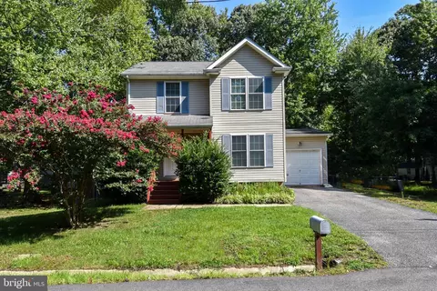 1260 Juniper St, Shady Side, MD 20764