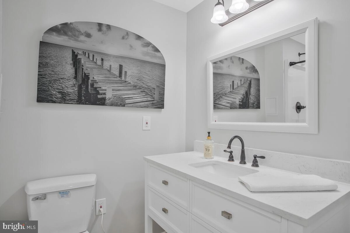 Bath - 8149 Ventnor Rd, Pasadena, MD 21122 photo 5 of 6