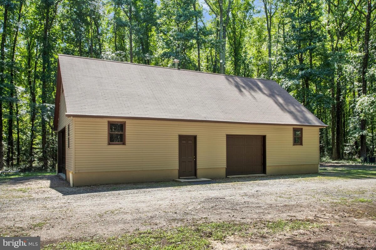 Exterior - 8149 Ventnor Rd, Pasadena, MD 21122 photo 7 of 7