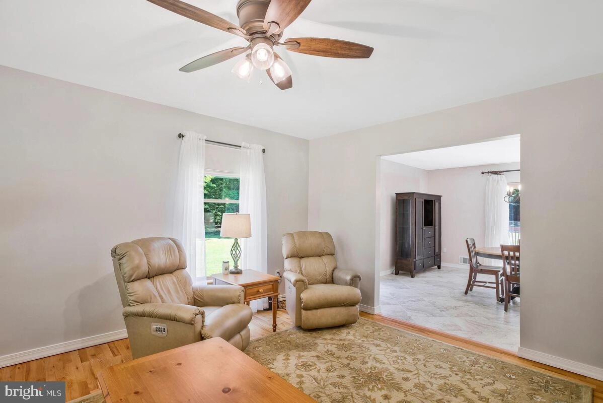 Living - 8149 Ventnor Rd, Pasadena, MD 21122 photo 1 of 2