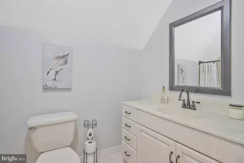 Bath - 8149 Ventnor Rd, Pasadena, MD 21122 photo 3 of 6