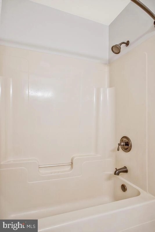 Bath - 8149 Ventnor Rd, Pasadena, MD 21122 photo 2 of 6