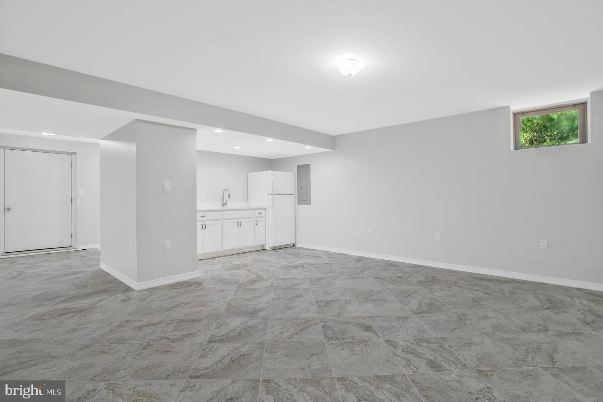 Other - 8149 Ventnor Rd, Pasadena, MD 21122 photo 9 of 15