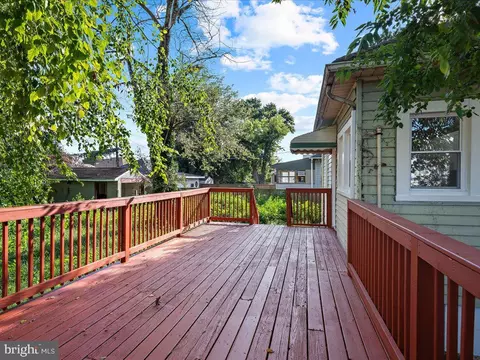 Exterior - 213 Franklin Ave, Brooklyn, MD 21225 photo 3 of 4