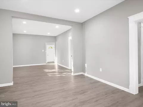 Living - 213 Franklin Ave, Brooklyn, MD 21225 photo 5 of 5