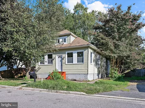 Exterior - 213 Franklin Ave, Brooklyn, MD 21225 photo 4 of 4