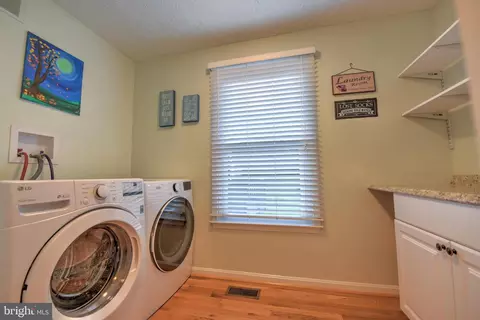 1406 Orr Ct, Pasadena, MD 21122 photo 57