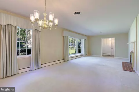 547 Higgins Dr, Odenton, MD 21113 photo 6