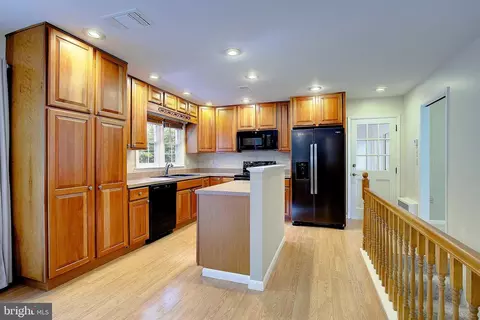 547 Higgins Dr, Odenton, MD 21113 photo 10