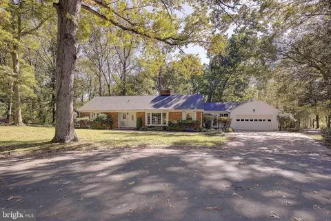 547 Higgins Dr, Odenton, MD 21113 photo 4