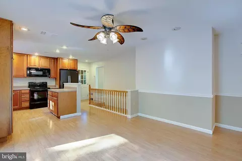 547 Higgins Dr, Odenton, MD 21113 photo 12