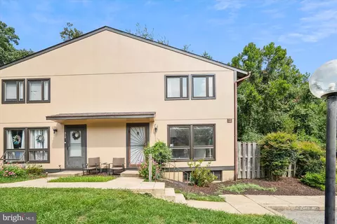 418 West Ct, Glen Burnie, MD 21061