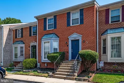 1005 Broderick Ct, Crofton, MD 21114