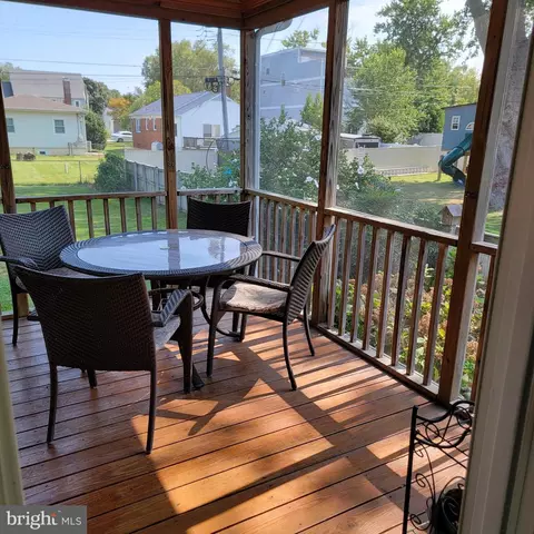 Exterior - 110 Elliott Pl, Edgewater, MD 21037 photo 6 of 8