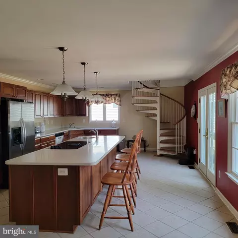 Kitchen - 110 Elliott Pl, Edgewater, MD 21037 photo 1 of 4