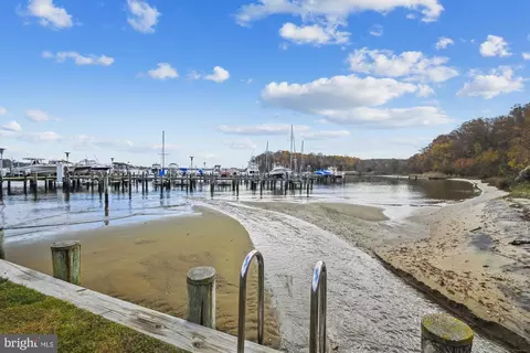View/Area - 3423 S River Ter, Edgewater, MD 21037 photo 9 of 10