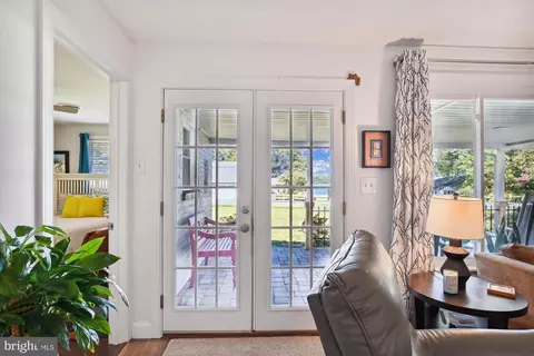 Entry Way - 3423 S River Ter, Edgewater, MD 21037 photo 1 of 5
