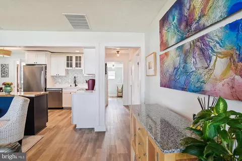 Entry Way - 3423 S River Ter, Edgewater, MD 21037 photo 2 of 5