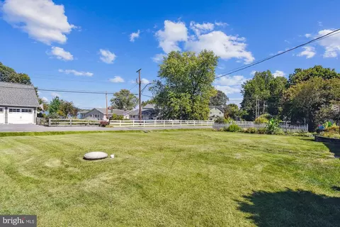 Exterior - 3423 S River Ter, Edgewater, MD 21037 photo 10 of 22