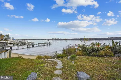 View/Area - 3423 S River Ter, Edgewater, MD 21037 photo 6 of 10