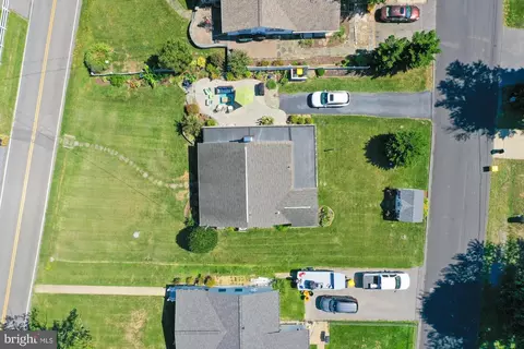View/Area - 3423 S River Ter, Edgewater, MD 21037 photo 4 of 10