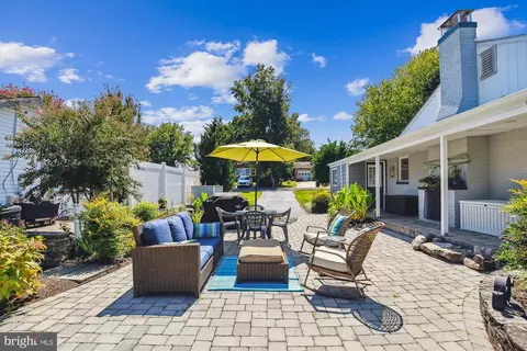 Exterior - 3423 S River Ter, Edgewater, MD 21037 photo 3 of 22