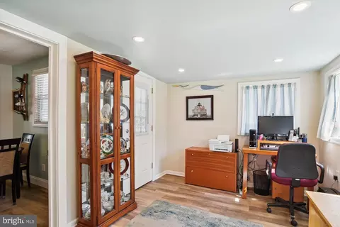 Entry Way - 3423 S River Ter, Edgewater, MD 21037 photo 4 of 5
