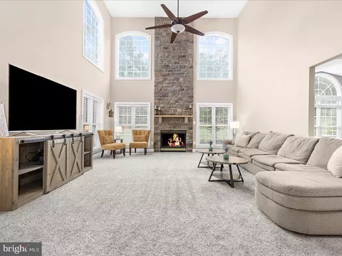 Living - 1509 Devere Dr, Pasadena, MD 21122 photo 1 of 8