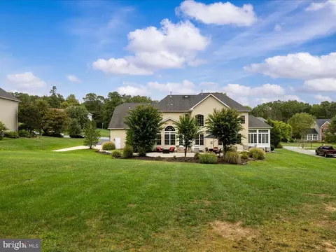 Exterior - 1509 Devere Dr, Pasadena, MD 21122 photo 11 of 14