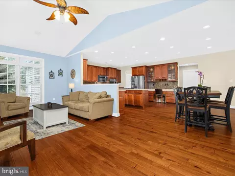 Living - 1509 Devere Dr, Pasadena, MD 21122 photo 7 of 8