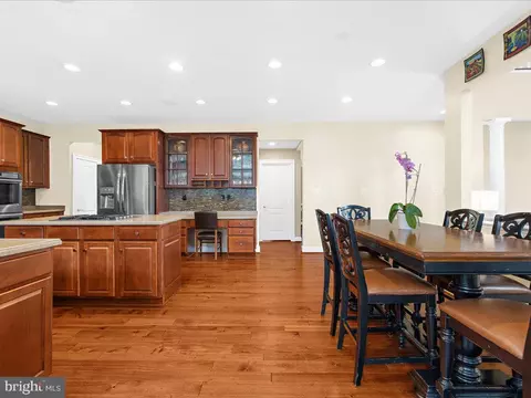 Kitchen - 1509 Devere Dr, Pasadena, MD 21122 photo 10 of 11