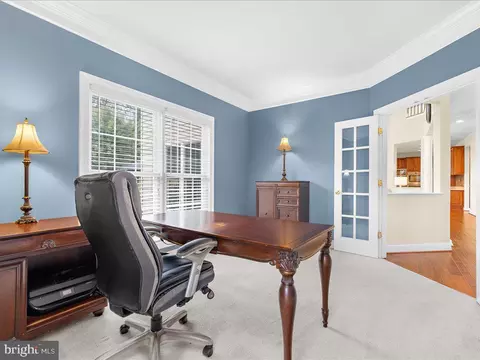 Entry Way - 1509 Devere Dr, Pasadena, MD 21122 photo 2 of 9