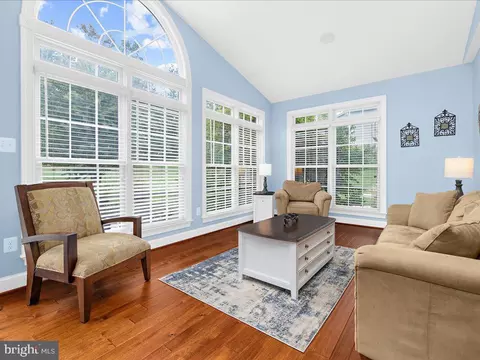Living - 1509 Devere Dr, Pasadena, MD 21122 photo 5 of 8