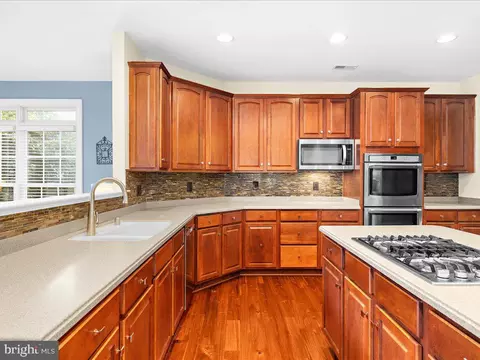 Kitchen - 1509 Devere Dr, Pasadena, MD 21122 photo 4 of 11