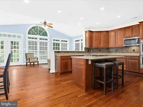 Kitchen - 1509 Devere Dr, Pasadena, MD 21122 photo 6 of 11