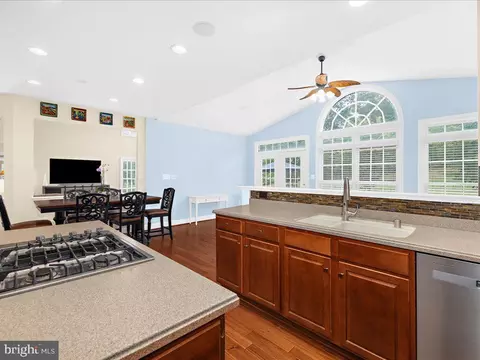 Kitchen - 1509 Devere Dr, Pasadena, MD 21122 photo 1 of 11