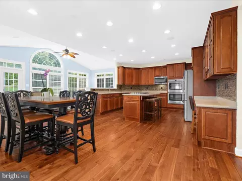Kitchen - 1509 Devere Dr, Pasadena, MD 21122 photo 2 of 11