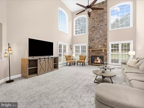 Living - 1509 Devere Dr, Pasadena, MD 21122 photo 6 of 8