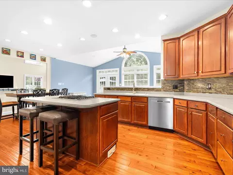 Kitchen - 1509 Devere Dr, Pasadena, MD 21122 photo 5 of 11