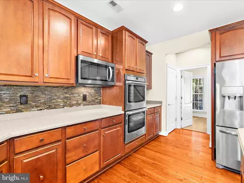 Kitchen - 1509 Devere Dr, Pasadena, MD 21122 photo 9 of 11