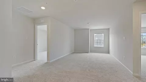 Entry Way - 832 Hillside Ave, Edgewater, MD 21037 photo 10 of 21