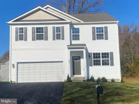 832 Hillside Ave, Edgewater, MD 21037